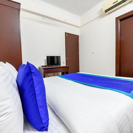 Oyo 11309 Hotel Green Land Residency Kochi ภายนอก รูปภาพ