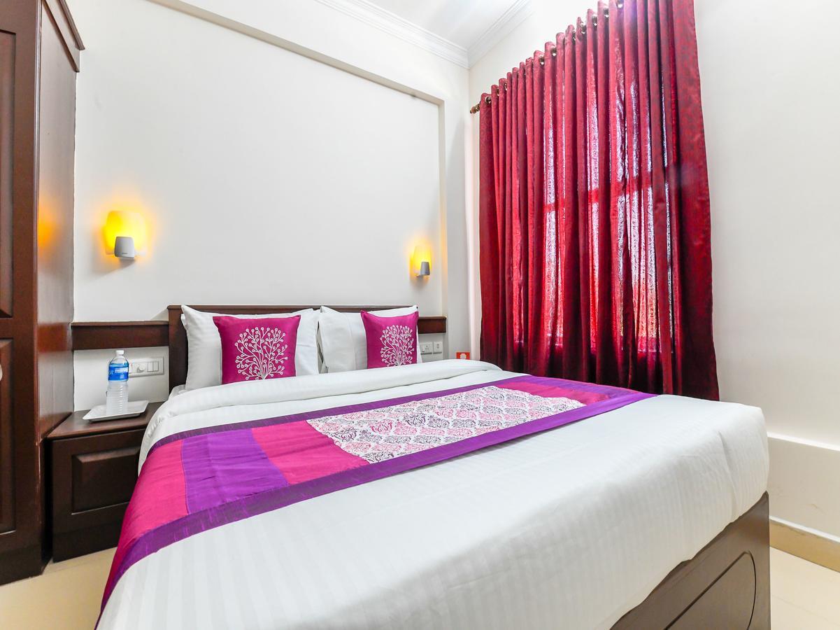 Oyo 11309 Hotel Green Land Residency Kochi ภายนอก รูปภาพ