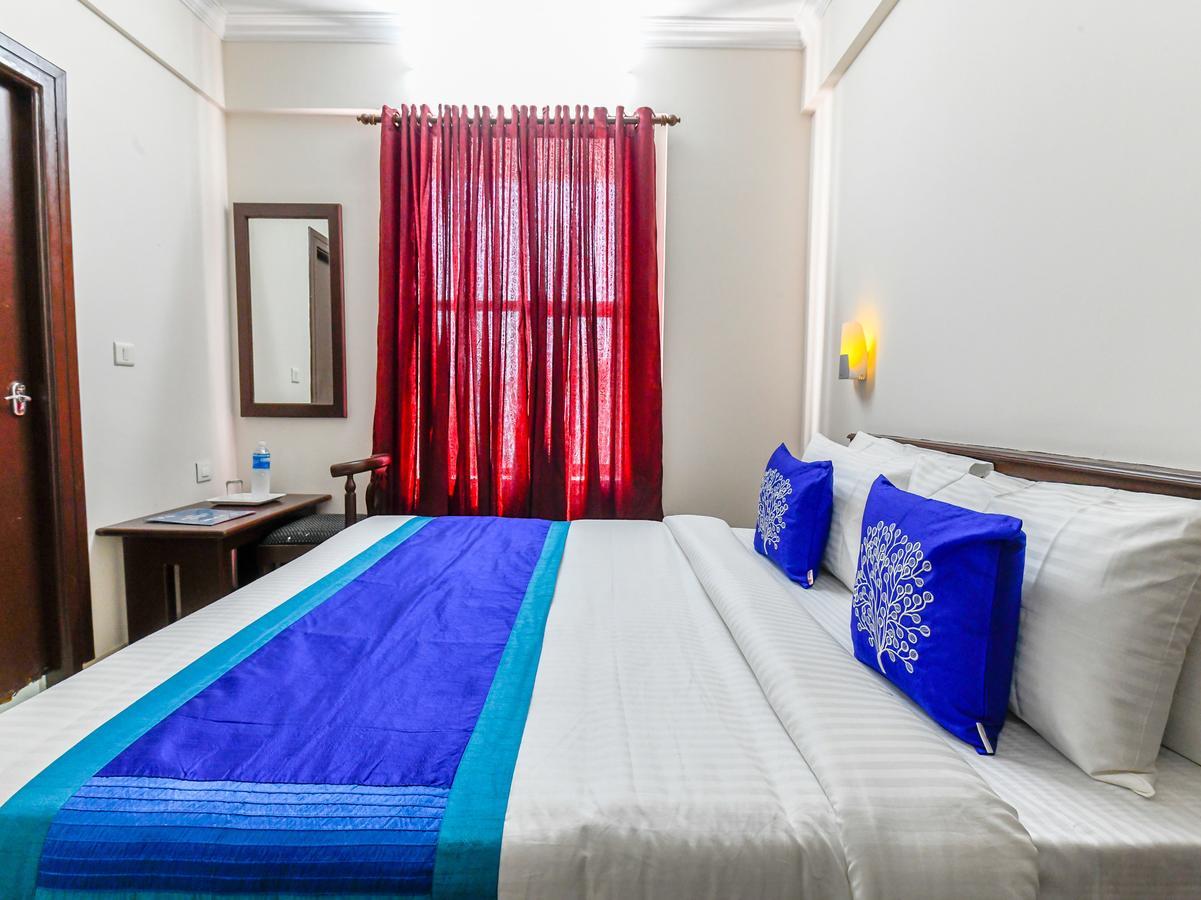 Oyo 11309 Hotel Green Land Residency Kochi ภายนอก รูปภาพ