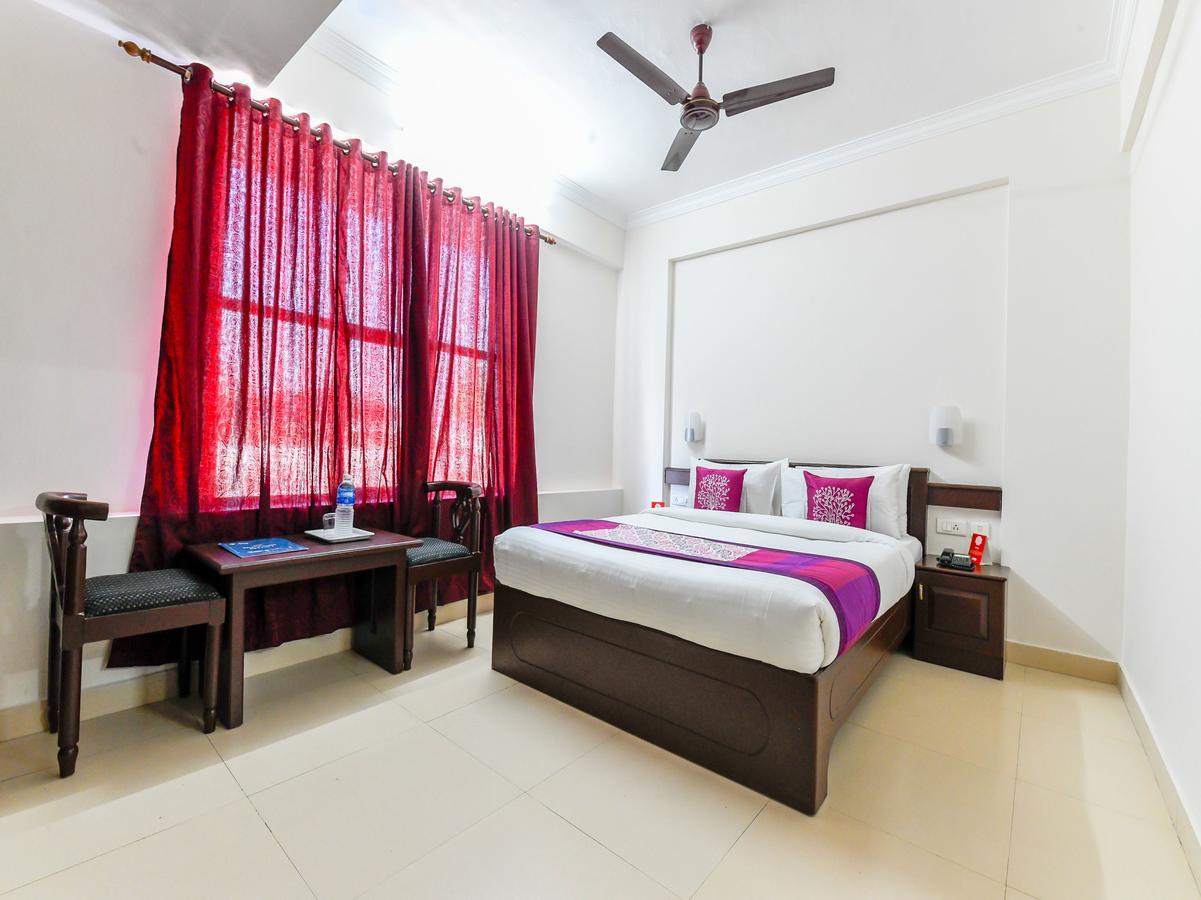 Oyo 11309 Hotel Green Land Residency Kochi ภายนอก รูปภาพ