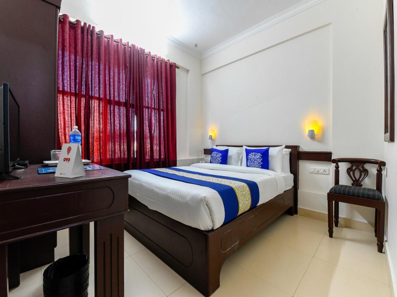 Oyo 11309 Hotel Green Land Residency Kochi ภายนอก รูปภาพ