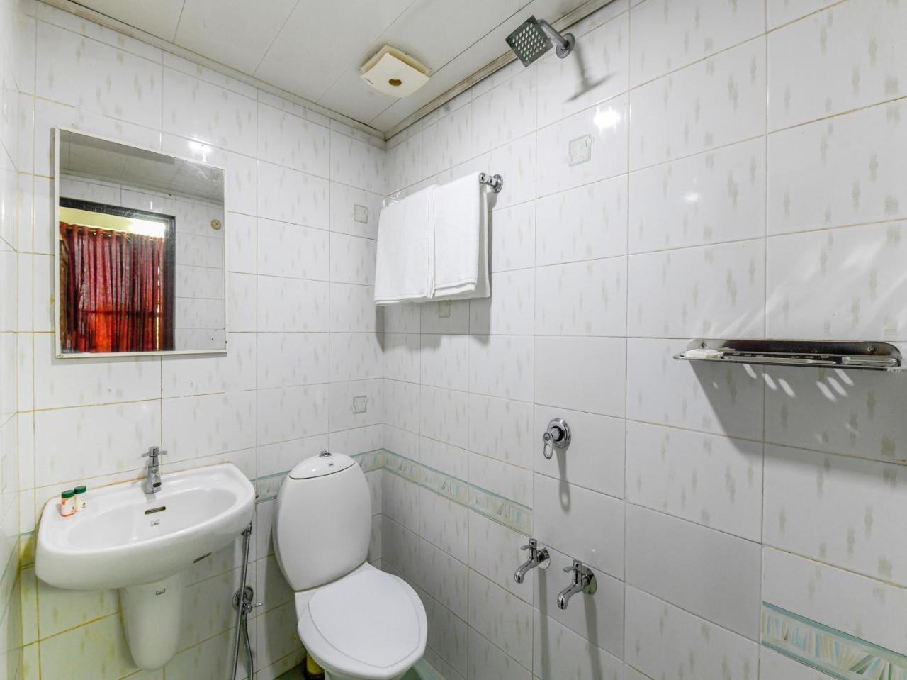 Oyo 11309 Hotel Green Land Residency Kochi ภายนอก รูปภาพ
