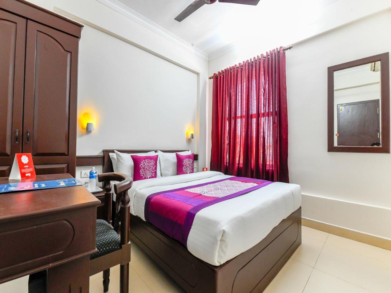 Oyo 11309 Hotel Green Land Residency Kochi ภายนอก รูปภาพ